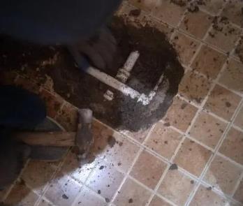 离石卫生间漏水维修公司为您分享下卫生间渗水如何处理及注意事项